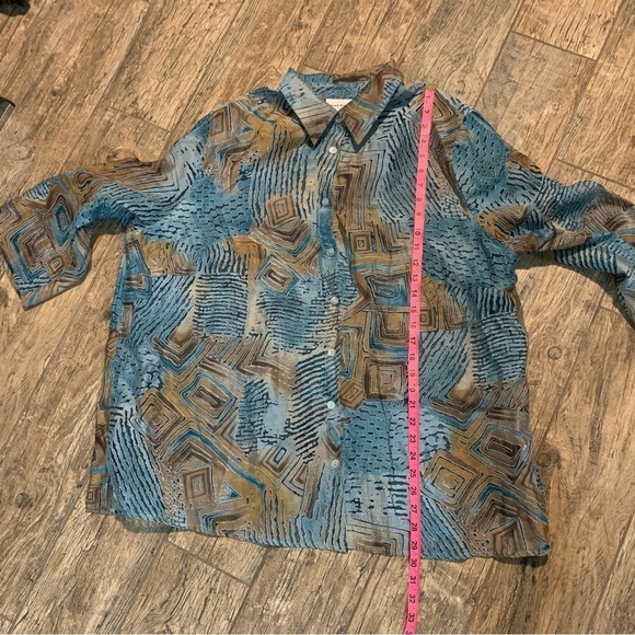Women’s Alfred Dunner 3/4 sleeve blue brown abstract pattern sheer button down - Picture 4 of 5